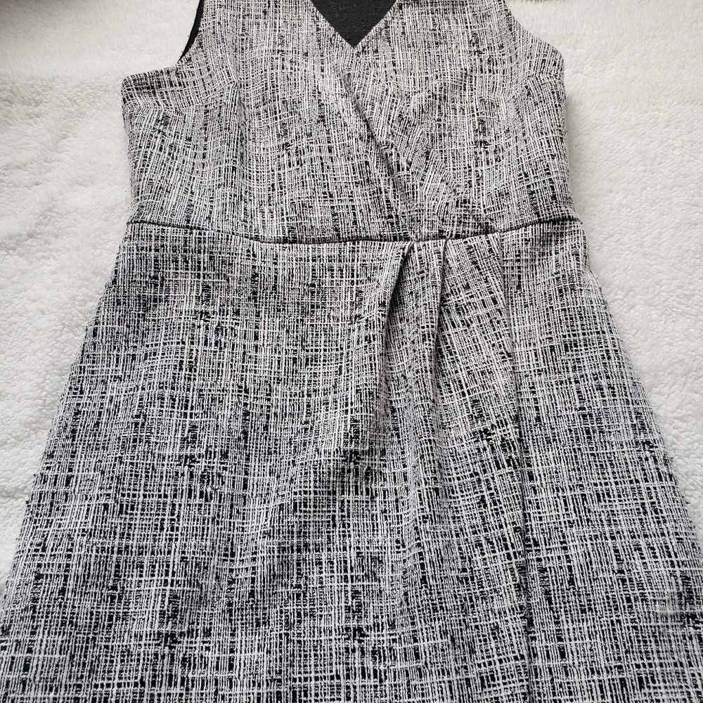 Express dress - Picture 8 of 8